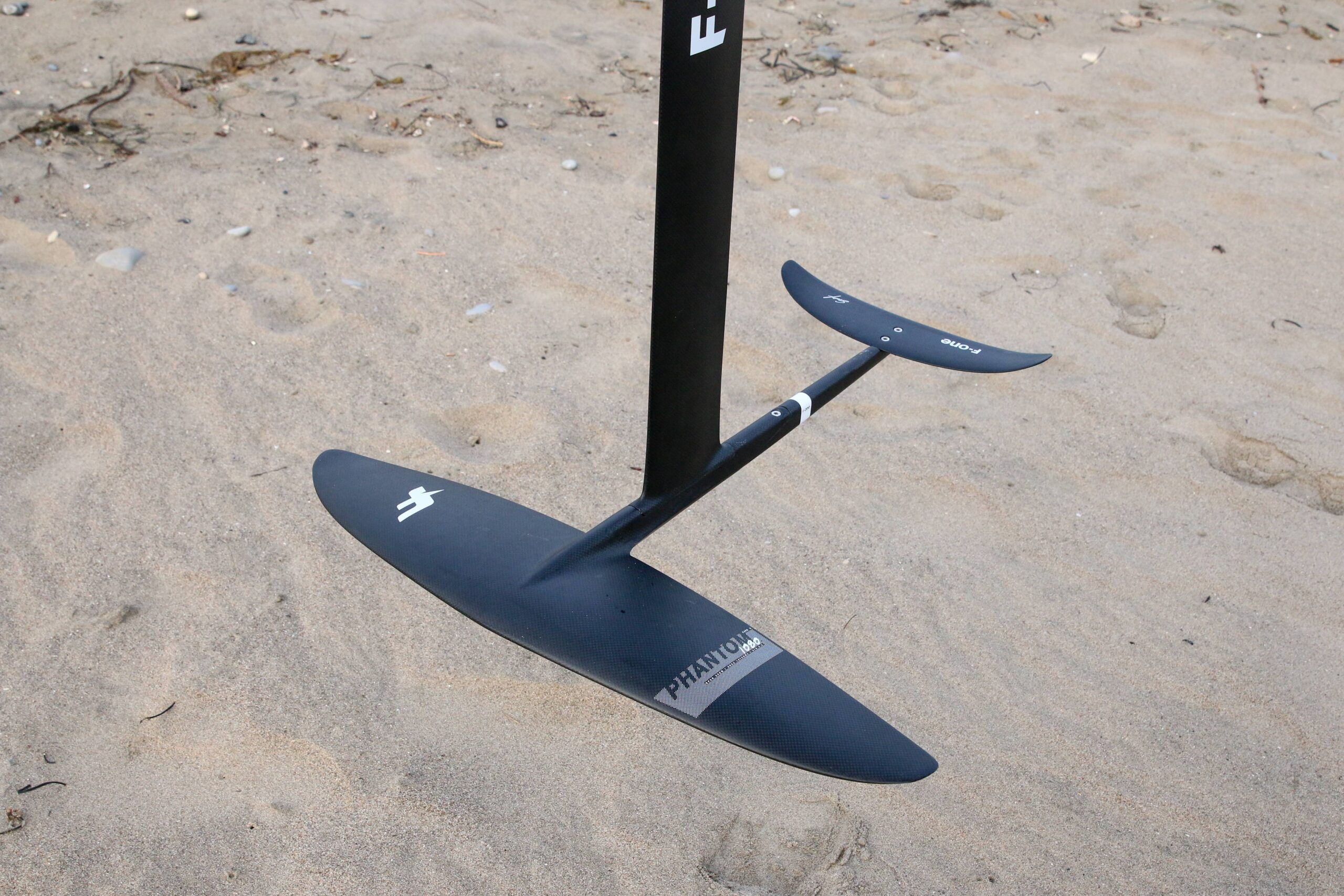 F-one phantom 1080 フロントフォイル F-One Phantom Carbon 1080 Foil Front Wing | SkatePro