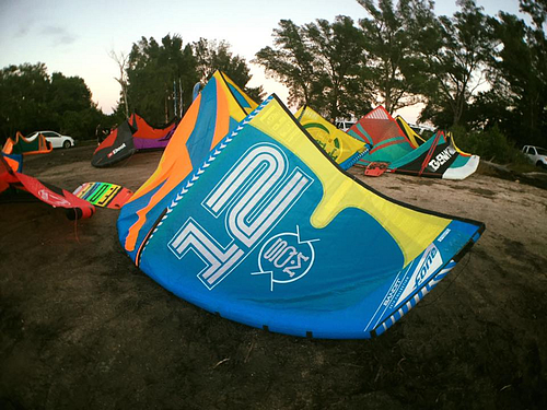 "2016 Bandit... Huge improvements! Greta hang time. Send it and forget it, solid new trailing edge, double rip stop, super lite but intuitive bar pressure." -HOK