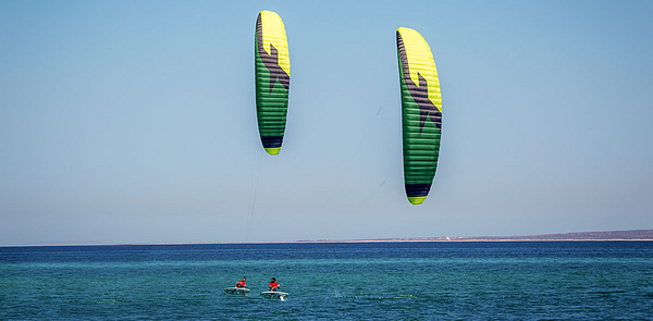 F_ONE_foil_maxime_romain_green_yellow_0